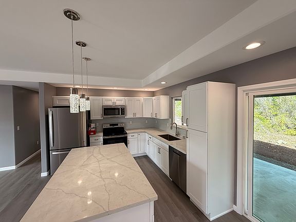 2nd image of 16-2052 Hibiscus Dr