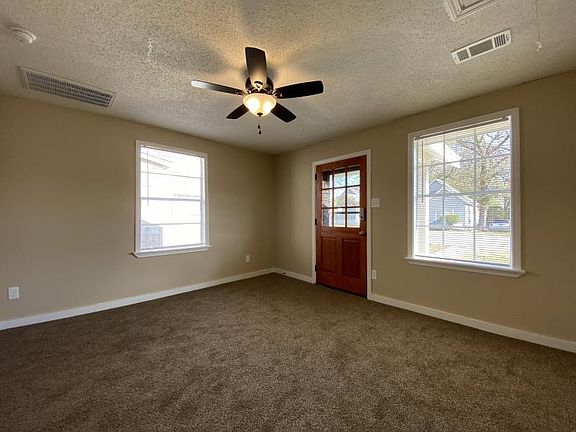 2nd image of 1622 College St