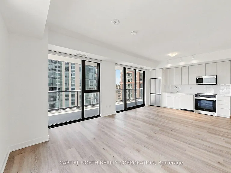 2075 Lakeshore Rd #708 — Photo 4