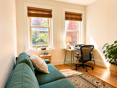 108 Myrtle St Photo 1