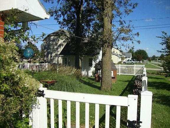 4th image of 863 Ludwig Ave