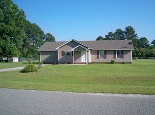 37 Hunter Dr, Selma, NC 27576