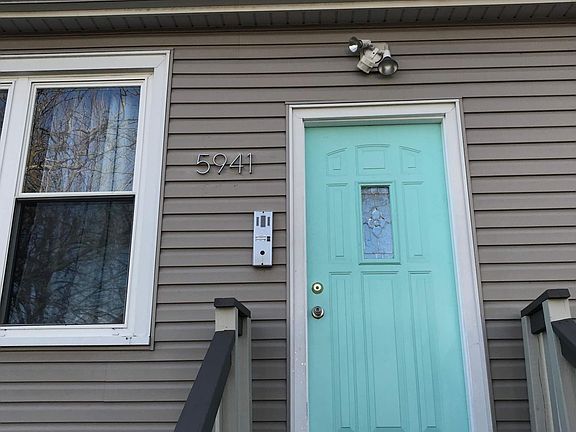 2nd image of 5941 W Leland Ave #2