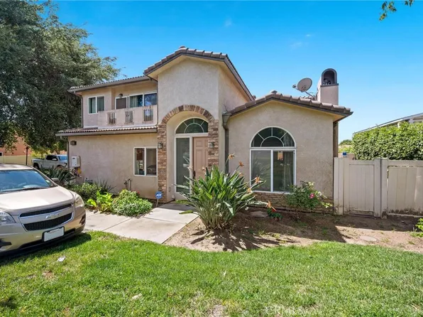 14661 Oak Rd, Sylmar, CA 91342