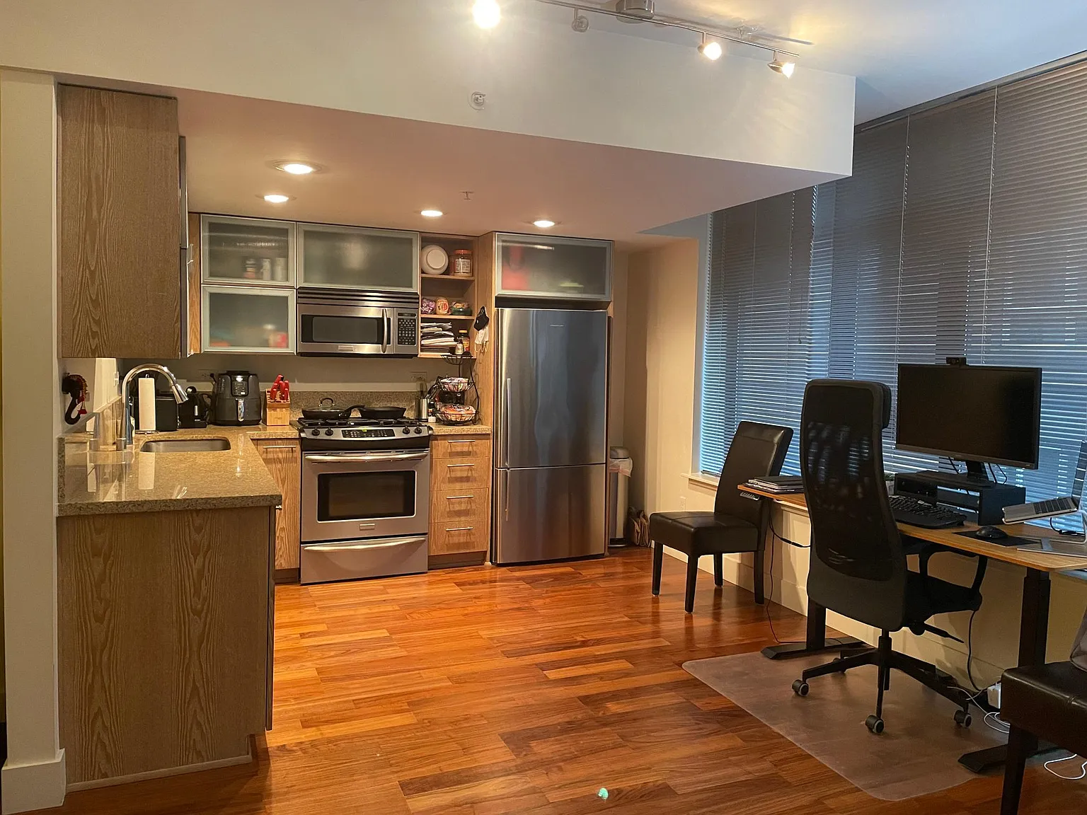 Studio, 679 sqft, $1,900 — Photo 1