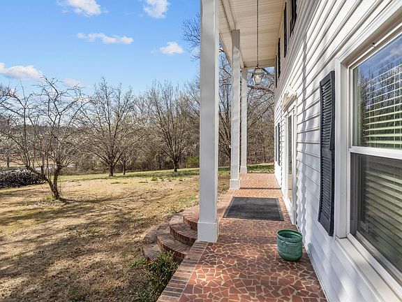 3rd image of 3038 Buffalo West Springs Hwy