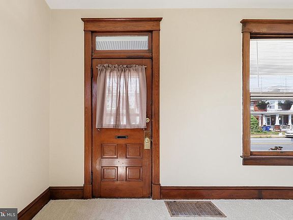2nd image of 421 Jefferson St