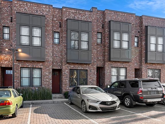 2nd image of 707 26th Ave N #3