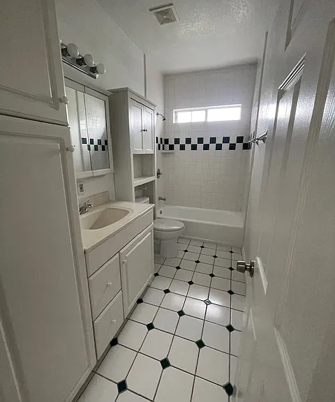 1614 Cypress Ave — Photo 6