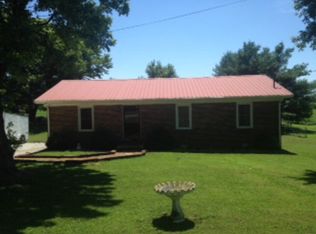 411 Fairview Cir, Sparta, TN 38583