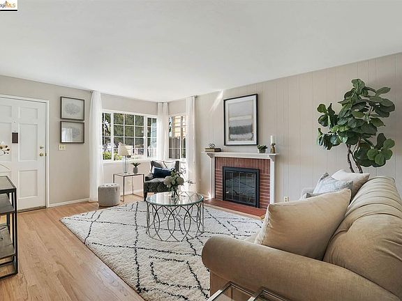 3rd image of 32038 Trevor Ave