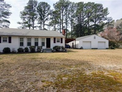 252 Fishermans Ln, Port Haywood, VA, 23138