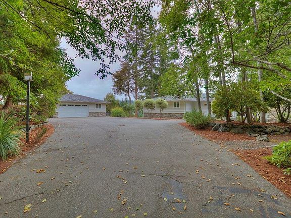 3rd image of 16 Madrona Dr NW