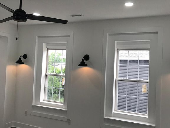 2nd image of 1526 Eastern Ave #1