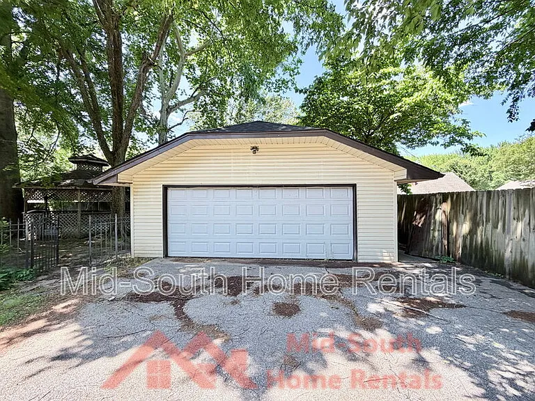 2373 W Monica Dr — Photo 4