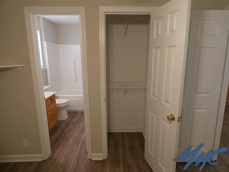 736 Greenland Dr — Photo 8