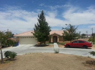 14245 Navajo Rd, Apple Valley, CA 92307
