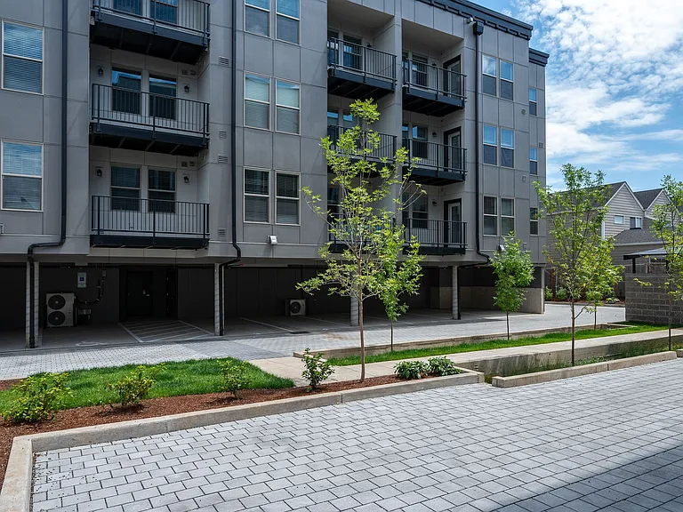 Discover Elevated Living at The Vaughn. Two Months Of Free Rent - And Free Parking! — Photo 39