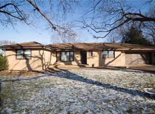 5433 SW 20th St, Des Moines, IA 50315