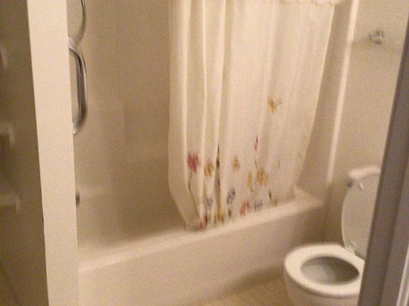 5th image of 2254 W Mariposa Pkwy #B