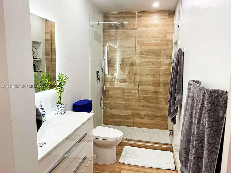 955 NW 106th Avenue Cir — Photo 21