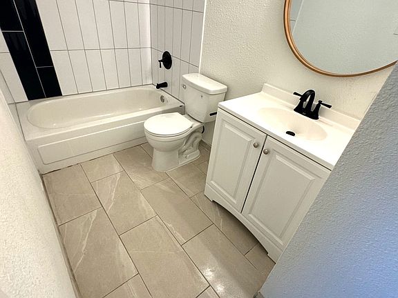 5th image of 402 Cornell Dr SE Unit 7