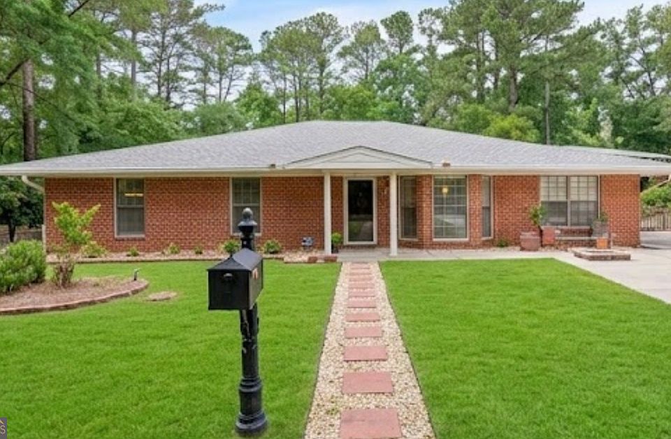 1st image of 1001 Poppell Dr