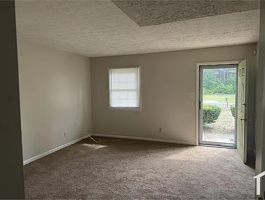 4065 Dudley Rd — Photo 6