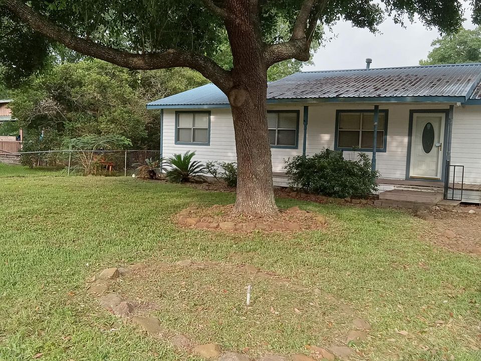1st image of 24248 Linda Ln