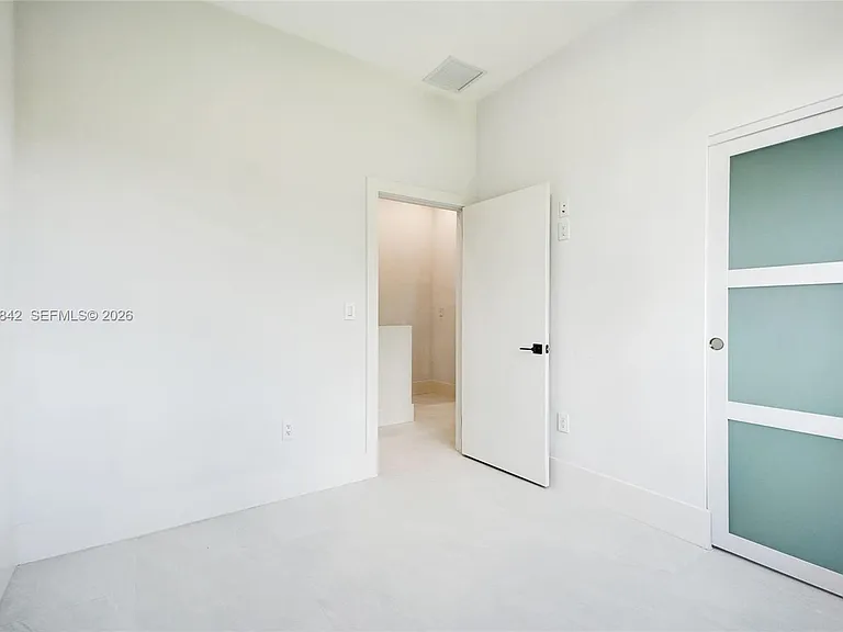 119 NE 118th St — Photo 23