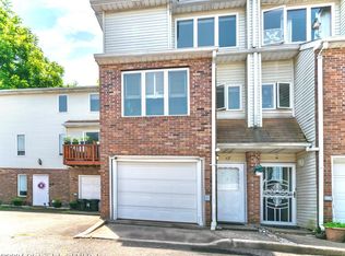 17 Arthur Ct, Staten Island, NY 10310