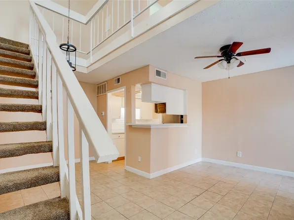 7152 Fair Oaks Ave APT 1130, Dallas, TX 75231