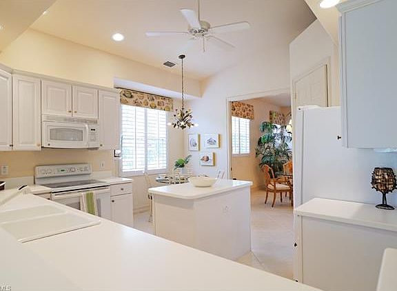 5th image of 3115 Lancaster Dr #8-804