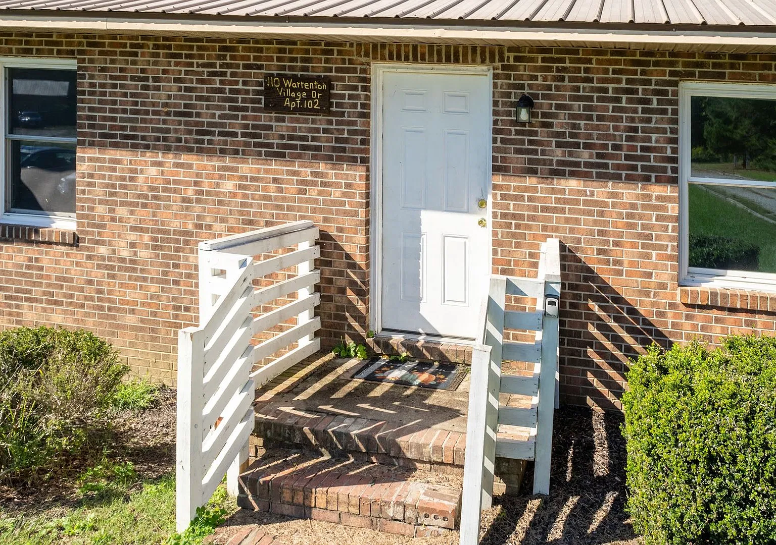 Two Bedroom Home! — Photo 3