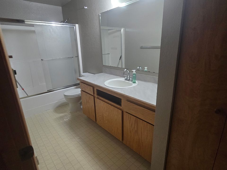 1st image of 1518 29th Avenue Ct SW APT C