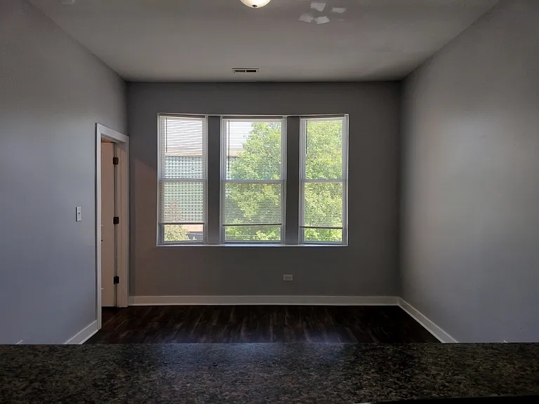 4800 S Winchester Ave — Photo 3