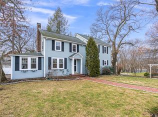 14 Fife Rd, Wellesley, MA 02481