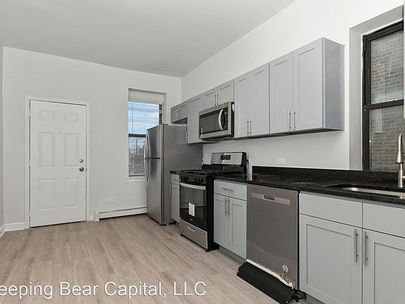 2nd image of 4520 S Vincennes Ave #2