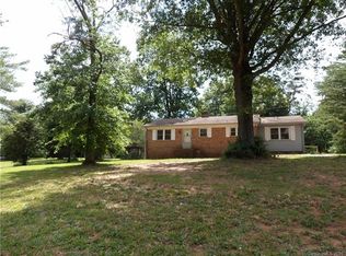 4145 Old Shelby Rd, Hickory, NC 28602