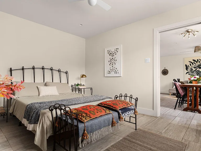 1208 Enfield Rd #204 — Photo 11