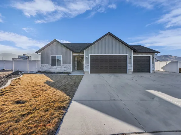 340 S Amber Field Dr, Grantsville, UT 84029
