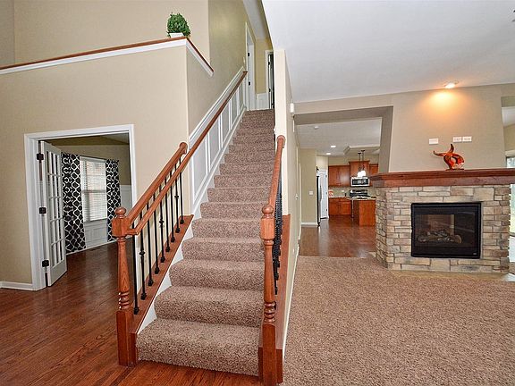 2nd image of 25021 Thornberry Dr