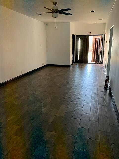 2nd image of 2607 San Bernardo Ave