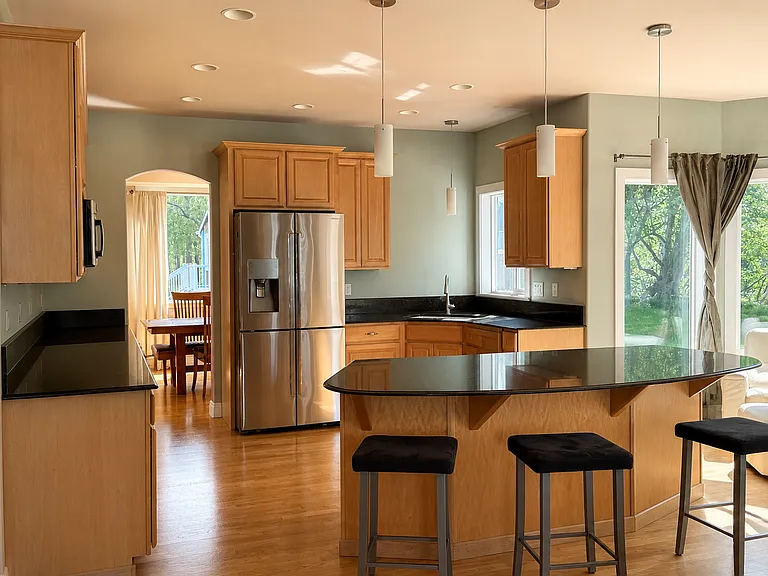 8440 Heather Cir — Photo 10