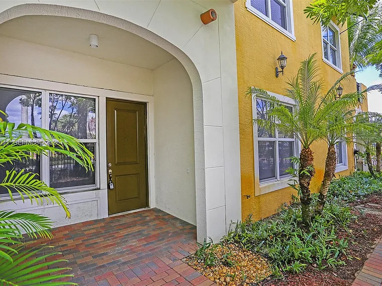 12453 NW 17th Mnr #12353 — Photo 29