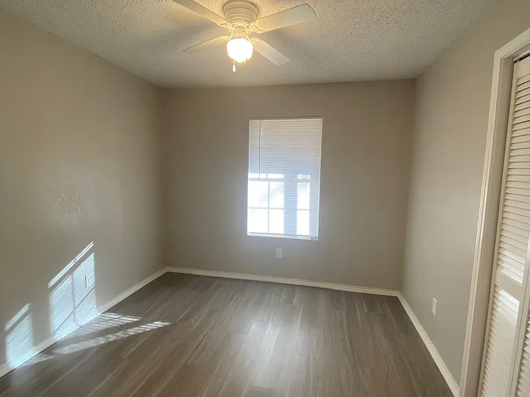 128 Pierce Dr — Photo 8