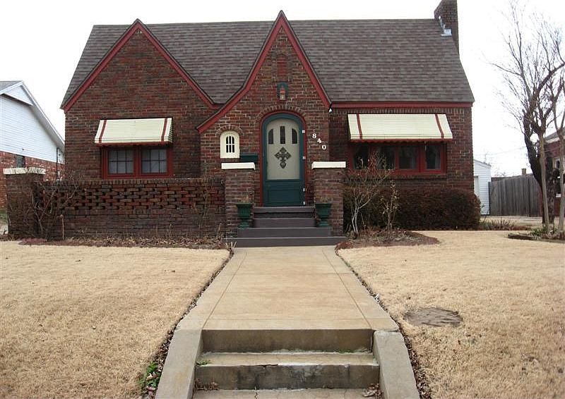1st image of 840 S Knoxville Ave