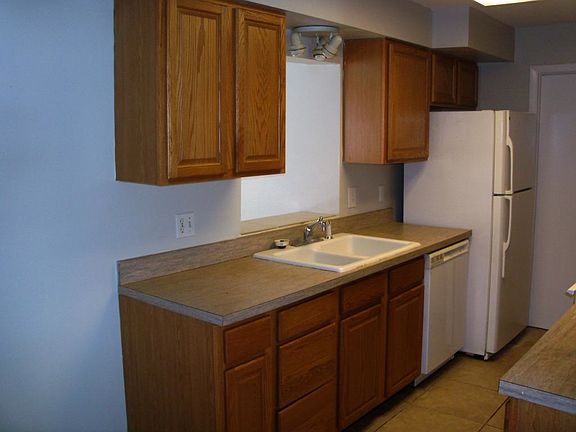 3rd image of 5604 Shasta Dr