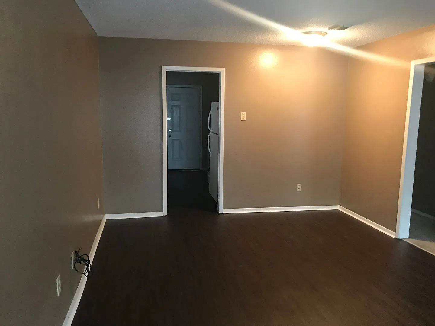 401 Knollwood — Photo 3