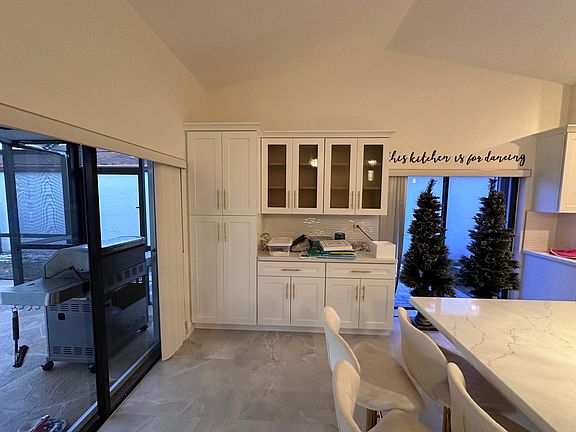 3rd image of 21512 Summertrace Cir